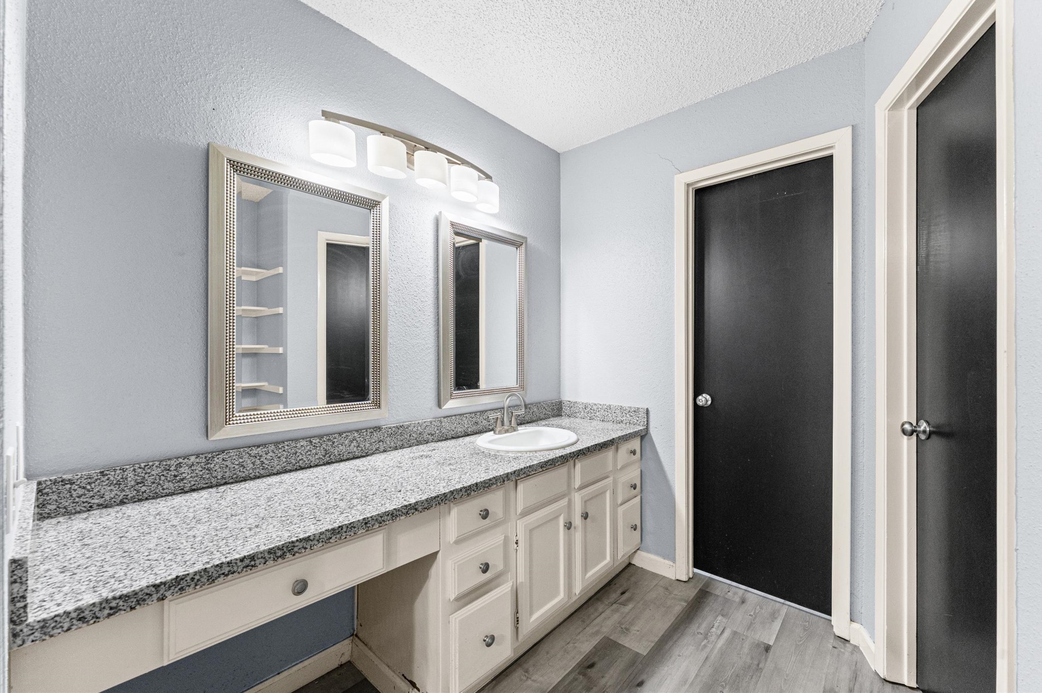 2430 Shady Bend Drive Property Photo 20
