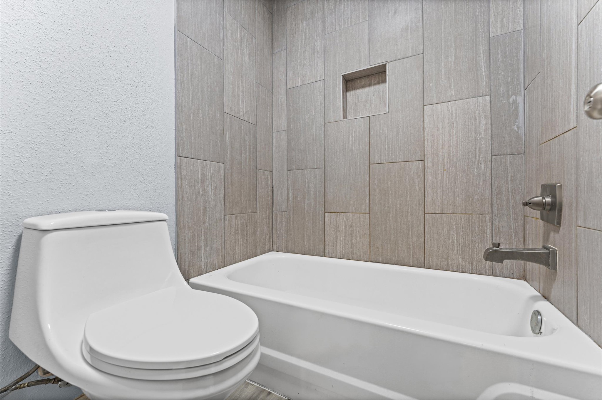 2430 Shady Bend Drive Property Photo 21