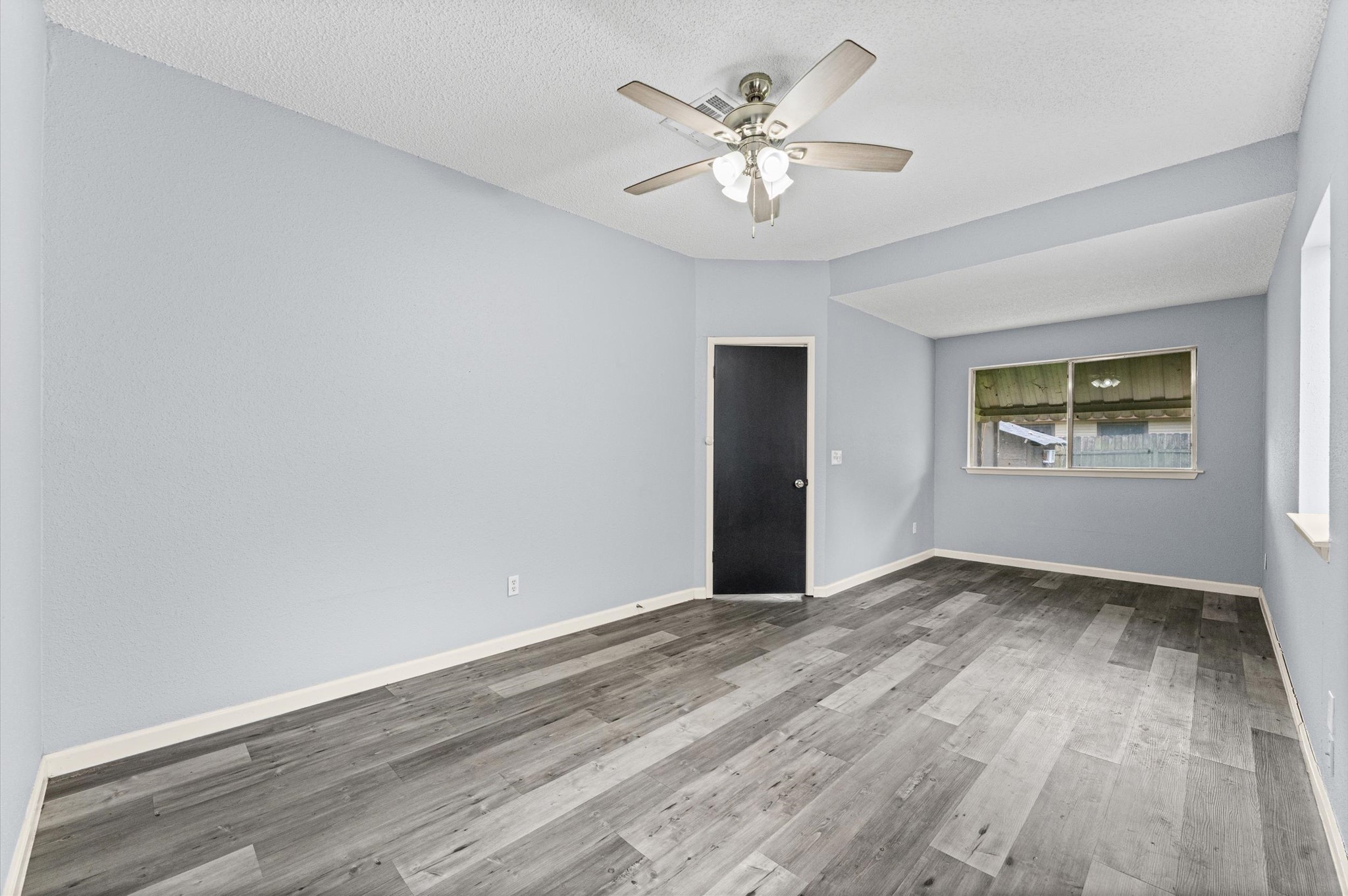 2430 Shady Bend Drive Property Photo 24