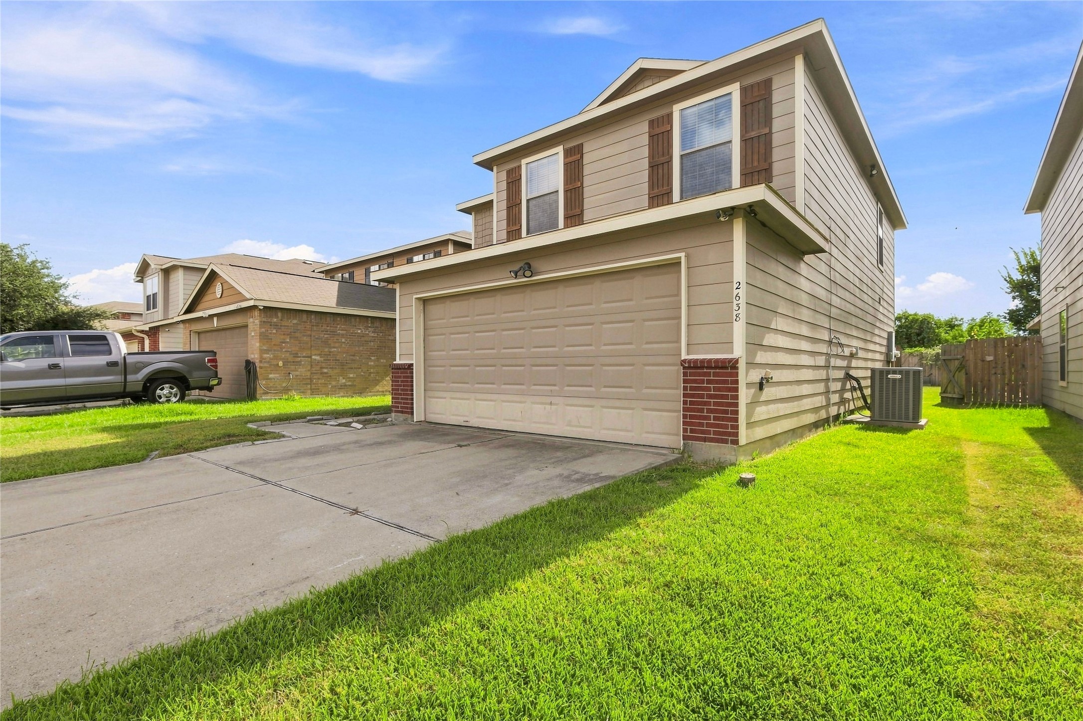 2638 Ensbrook Meadow Lane Property Photo 3