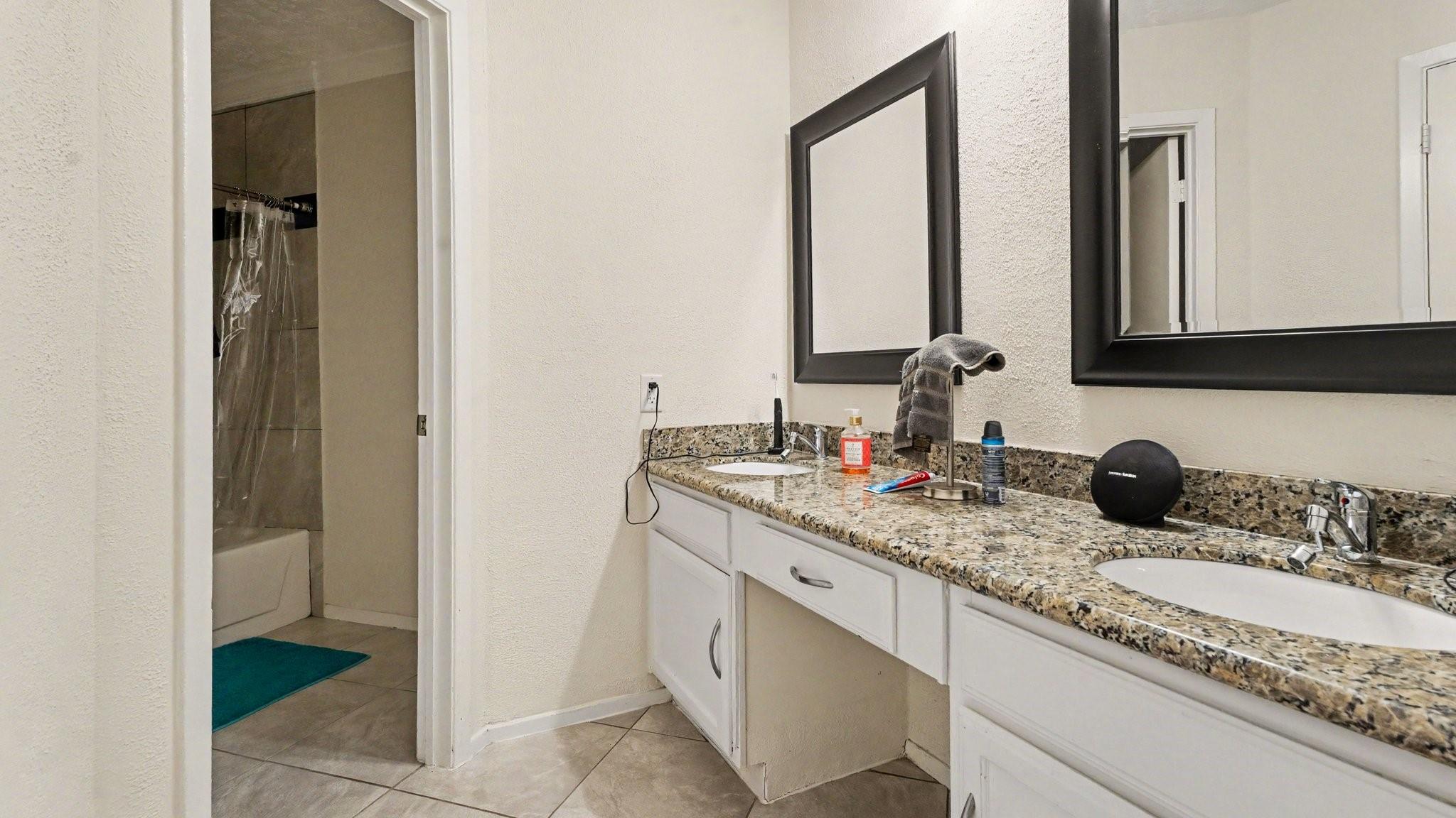 1506 Holbech Lane Property Photo 11