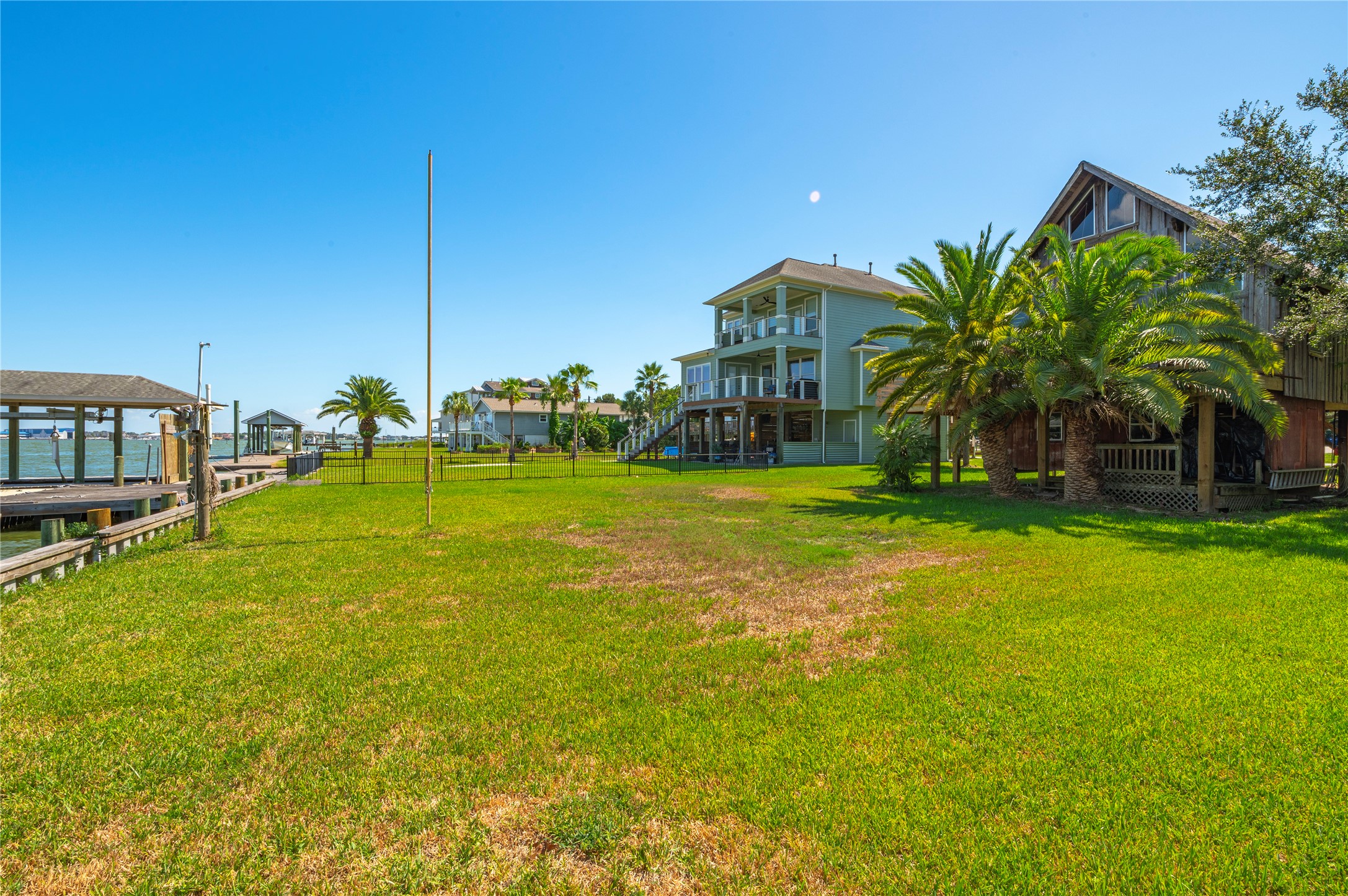 2124 Cove Park Drive Property Photo 34