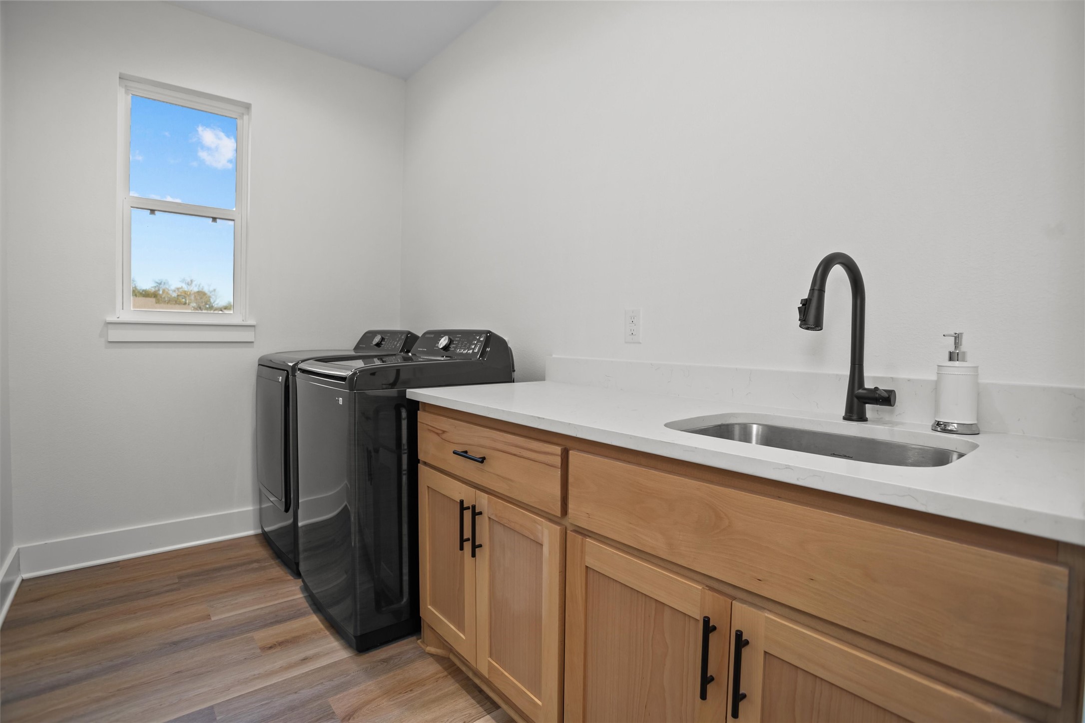 190 Shady Oaks Drive Property Photo 24