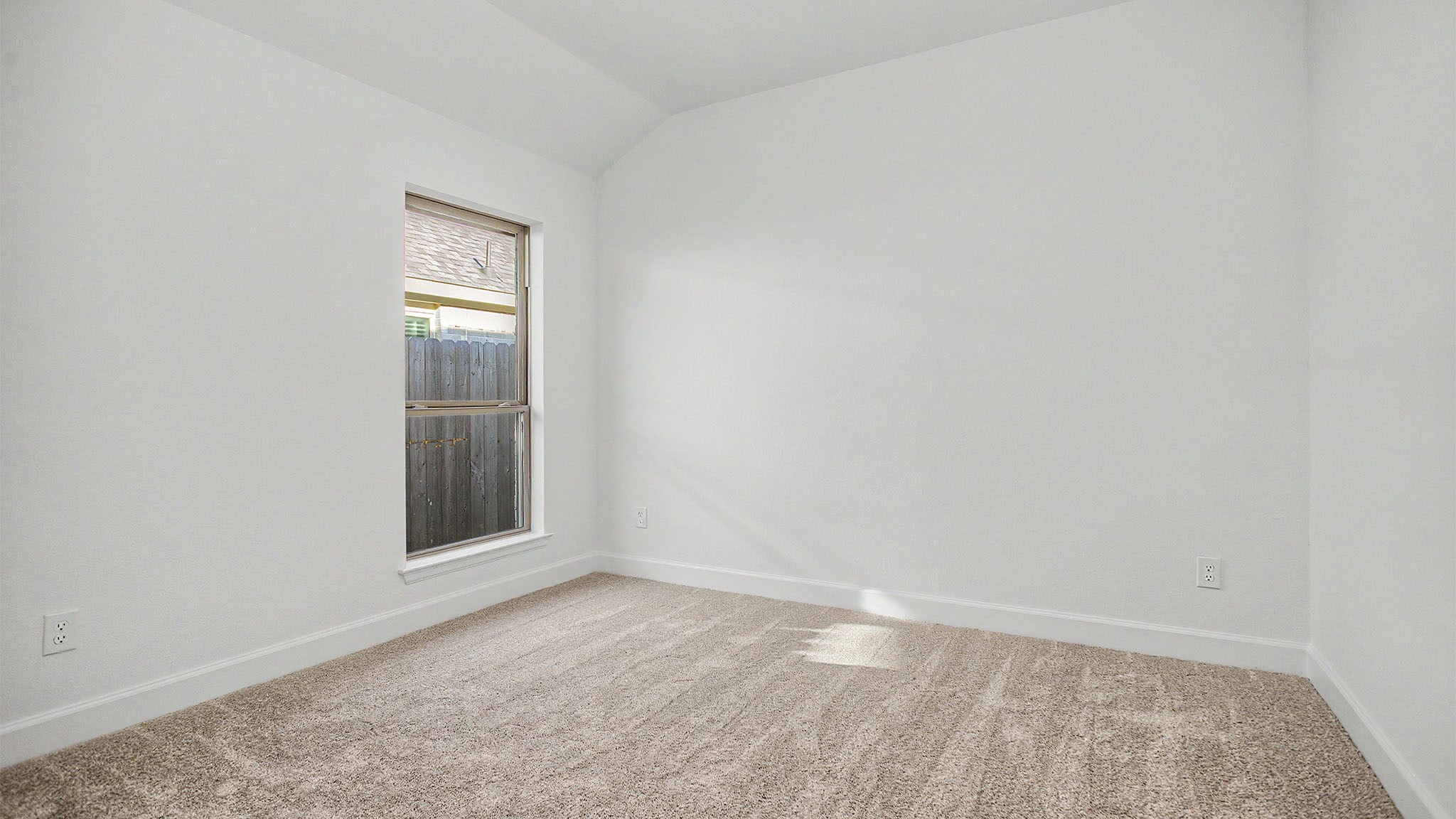 2715 Sunrise Field Lane Property Photo 9