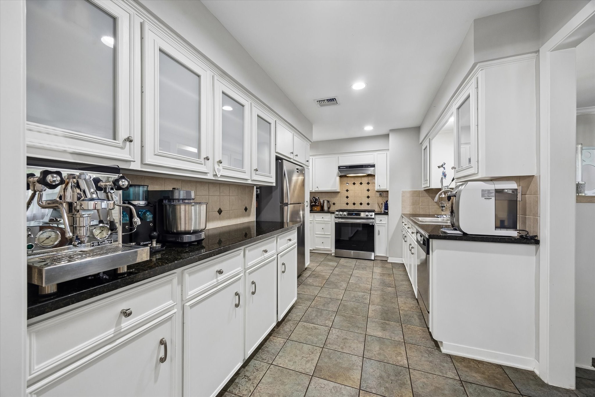 5611 Whitehaven Property Photo 15