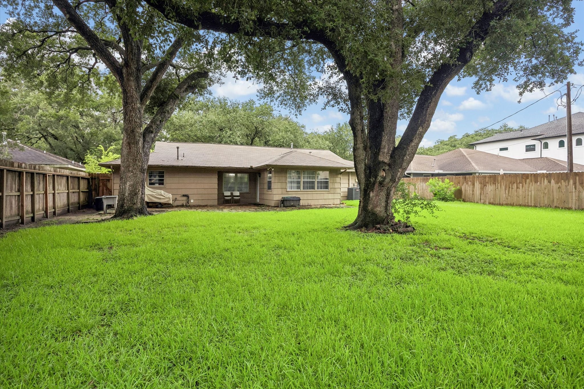 5611 Whitehaven Property Photo 31