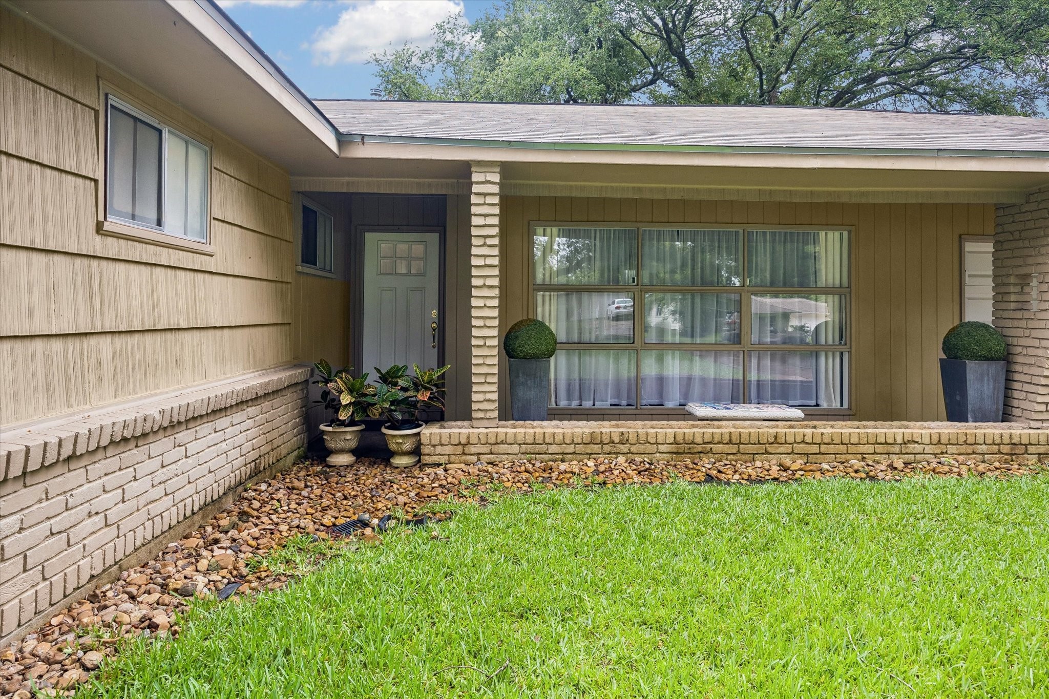 5611 Whitehaven Property Photo 34