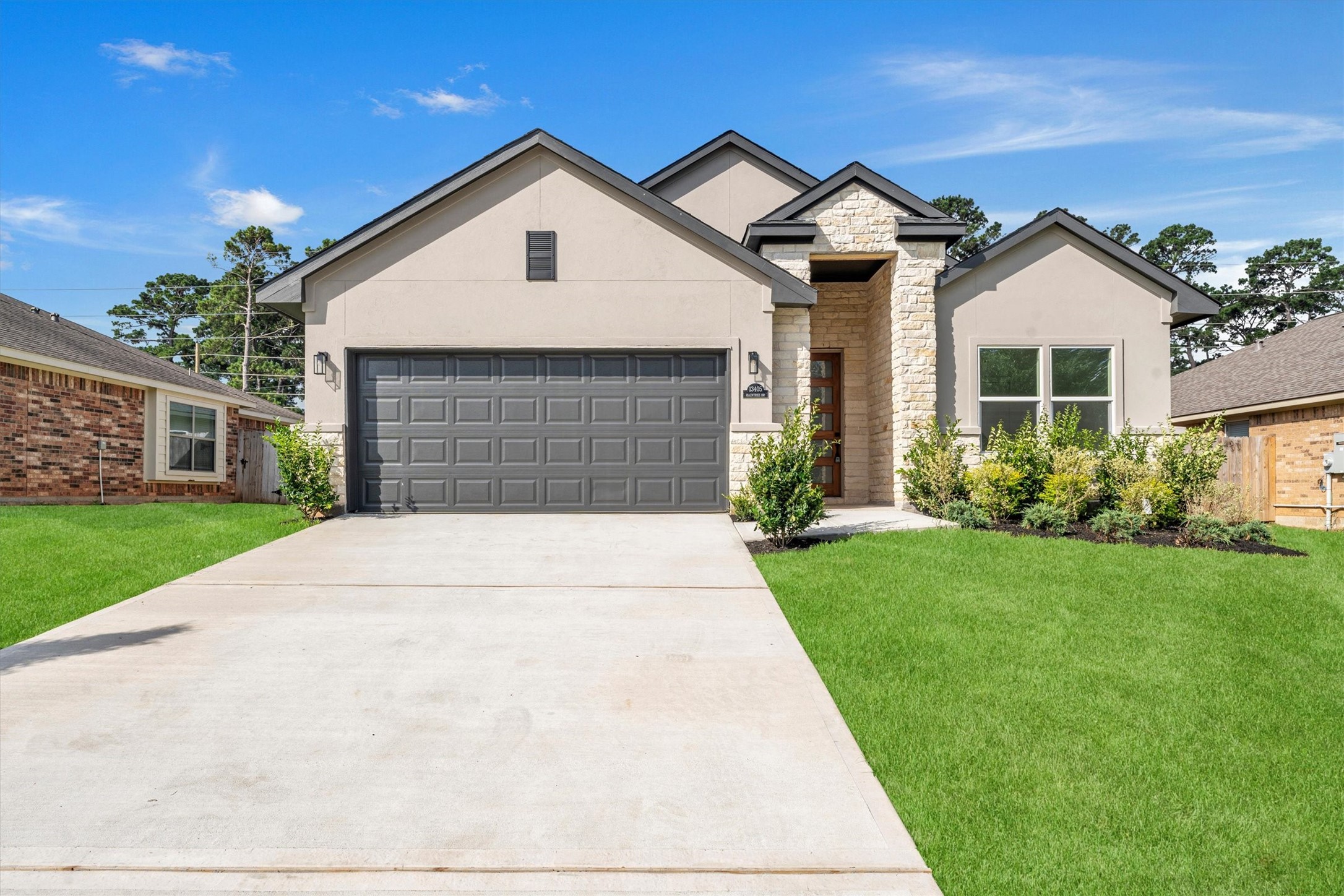 13405 Raintree Drive Property Photo 1