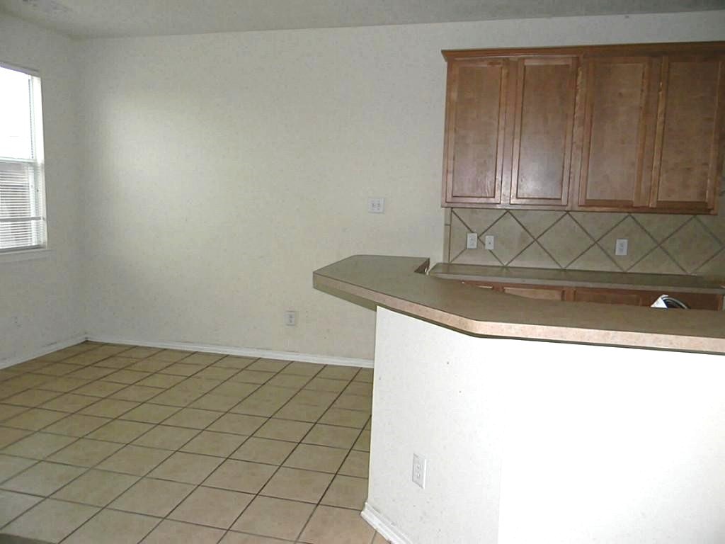 11520 Jacinth Court Property Photo 3