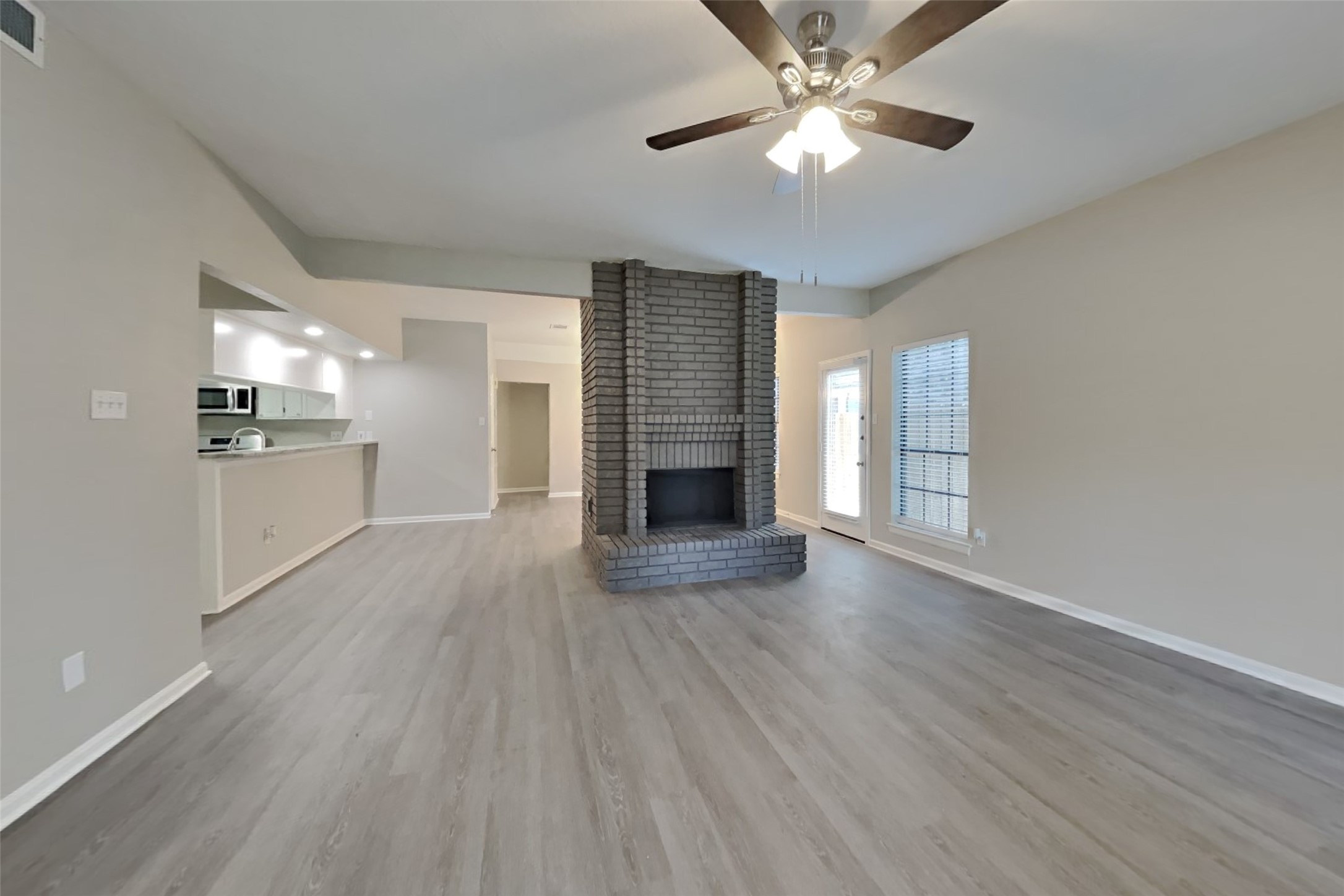 3418 Creek Manor Drive Property Photo 2