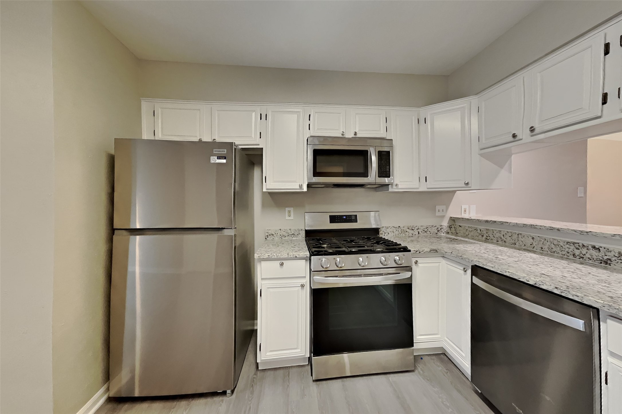 3418 Creek Manor Drive Property Photo 5