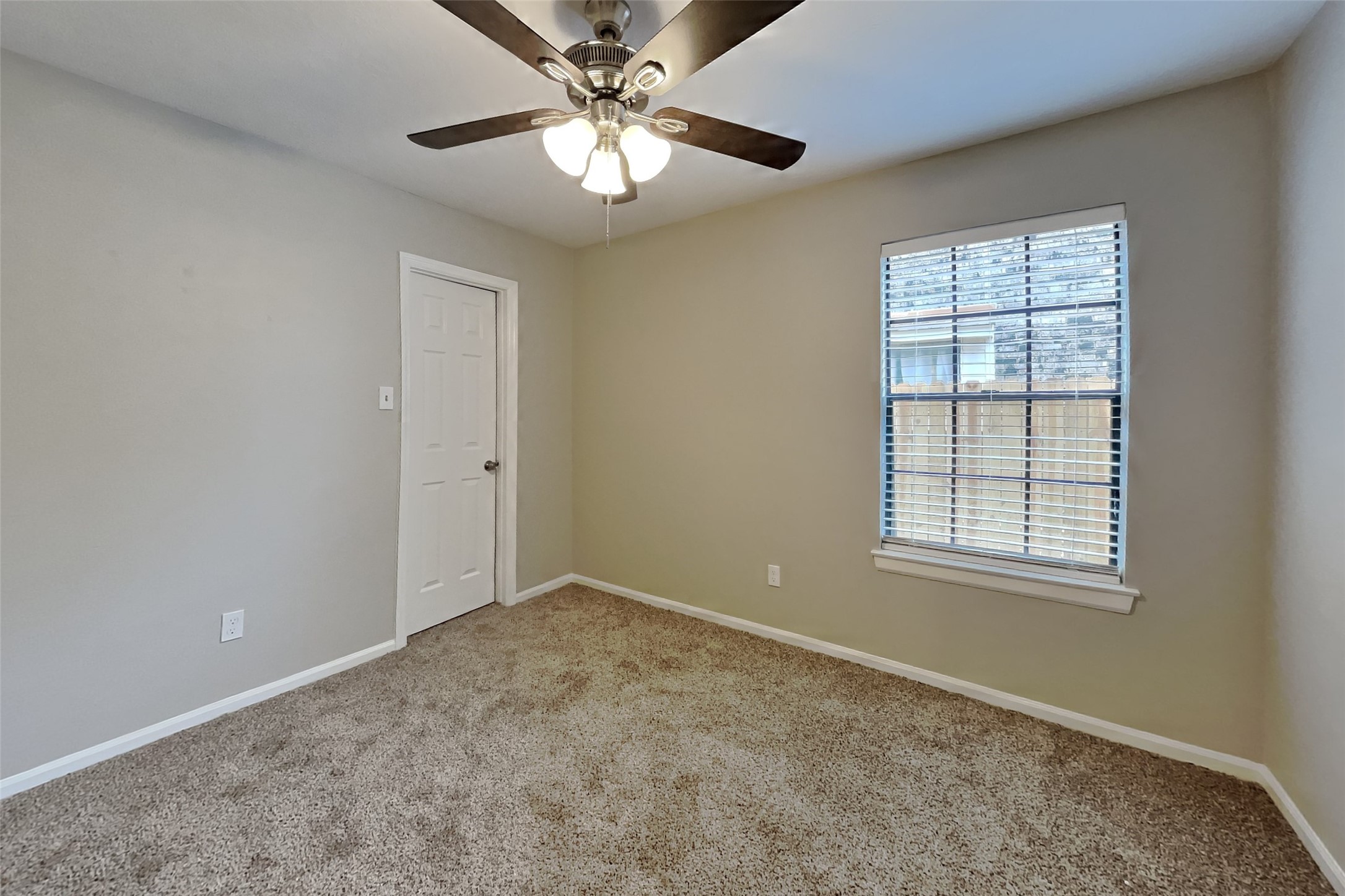 3418 Creek Manor Drive Property Photo 12