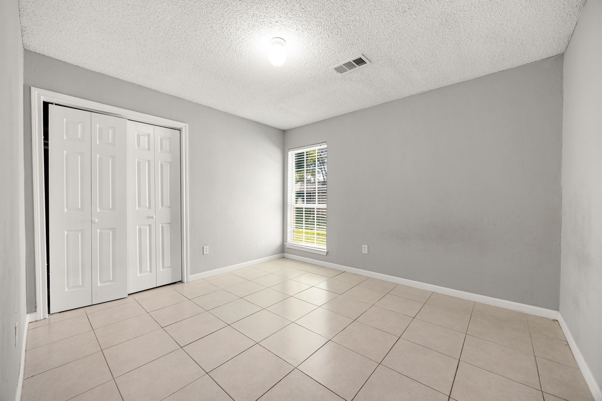 12923 Advance Drive Property Photo 22
