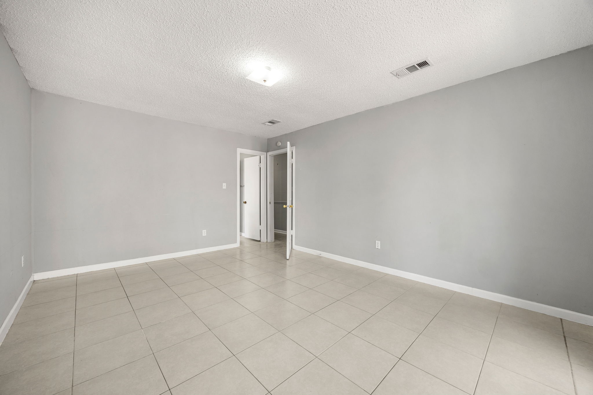 12923 Advance Drive Property Photo 26