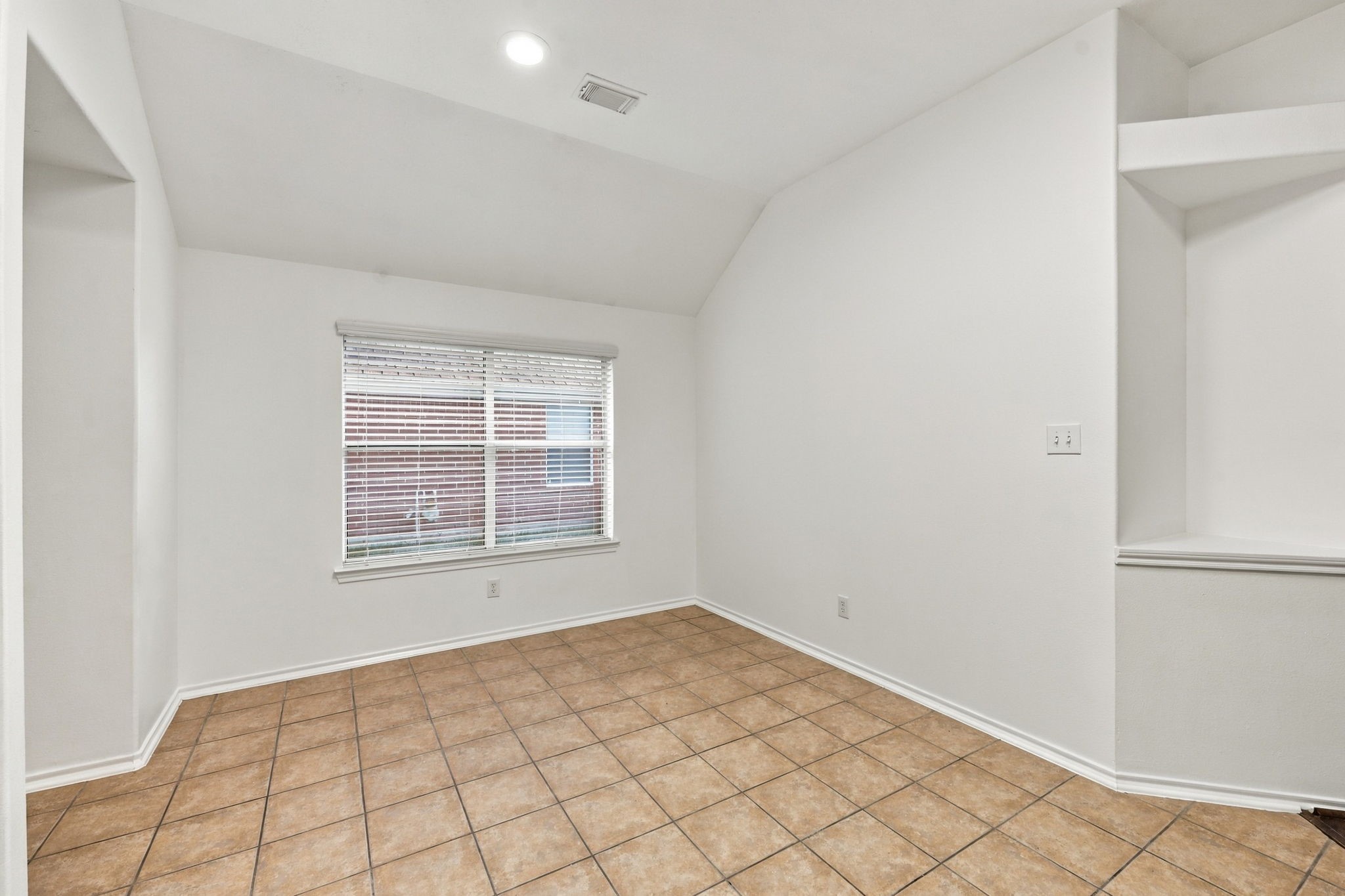 4112 Merlet Drive Property Photo 10