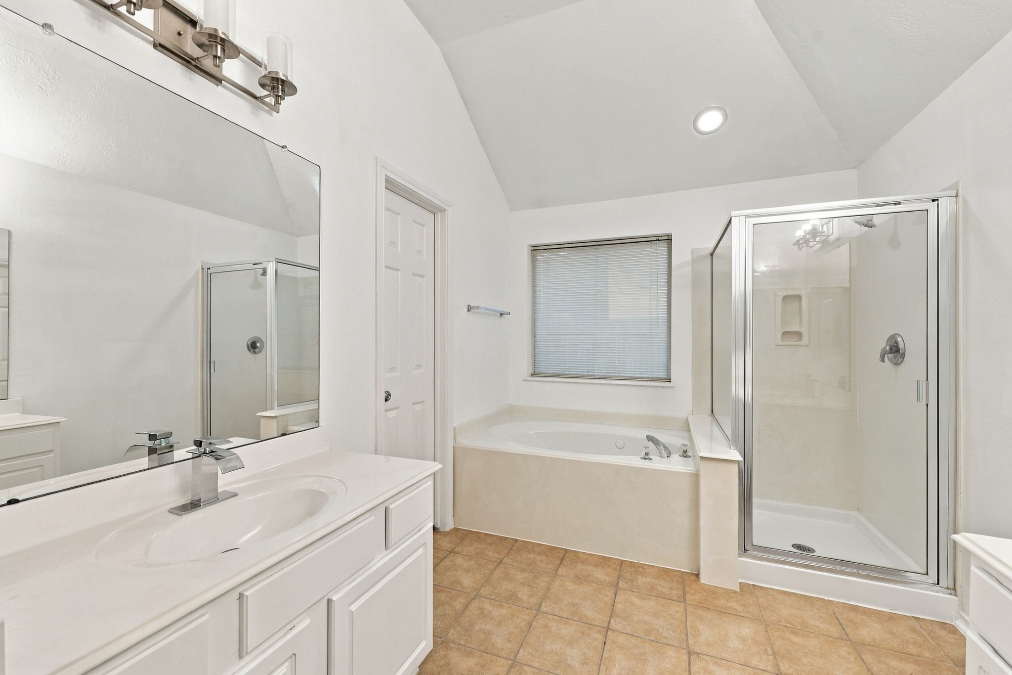 4112 Merlet Drive Property Photo 12