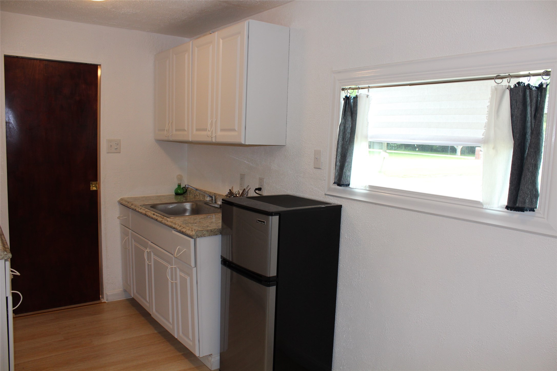 3425 Southwestern Unit 3 Road Property Photo 3