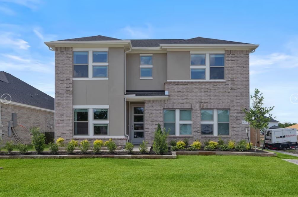 213 Rose Laurel Drive Property Photo 1