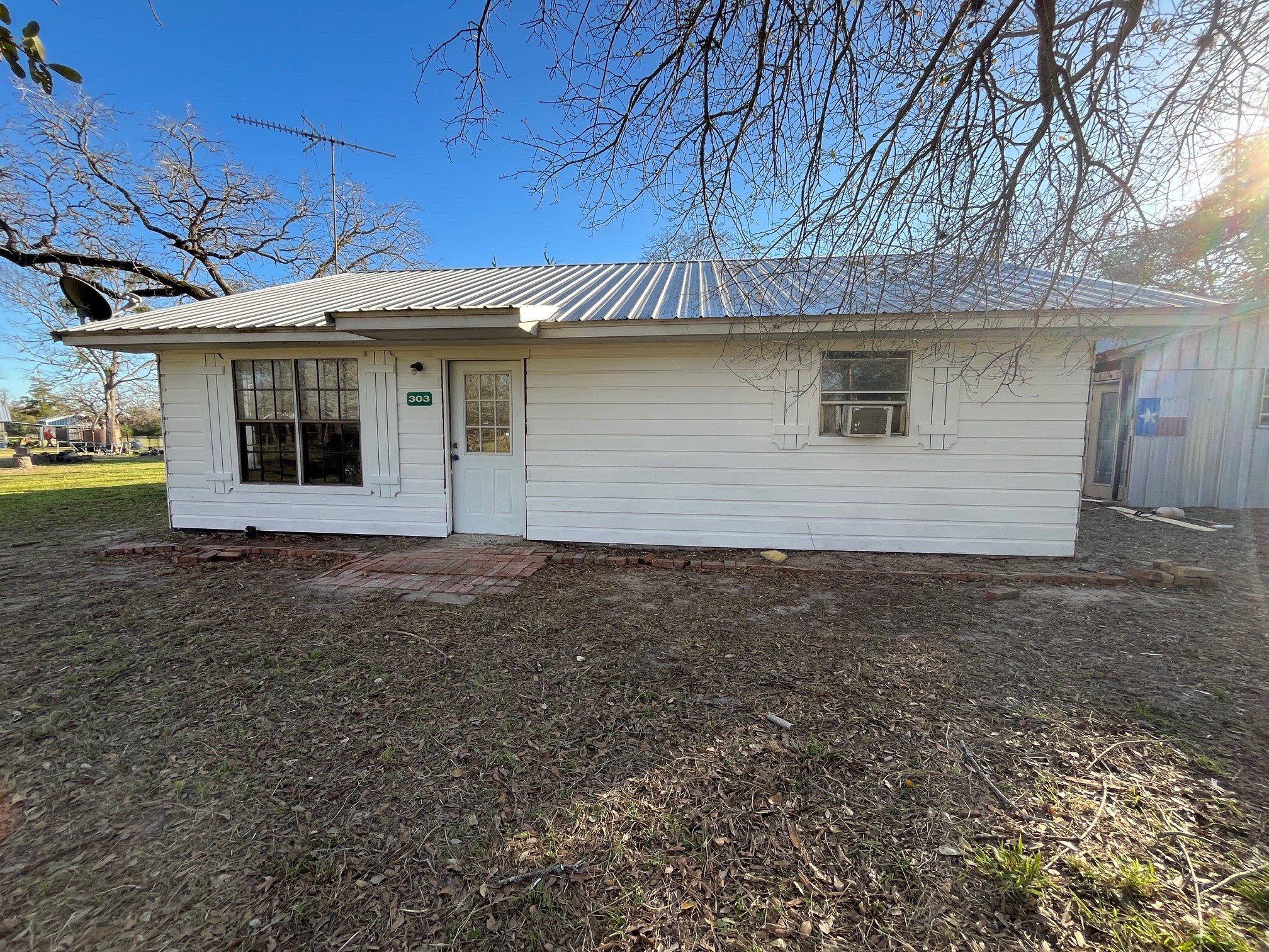 303 Cindy Lane Property Photo