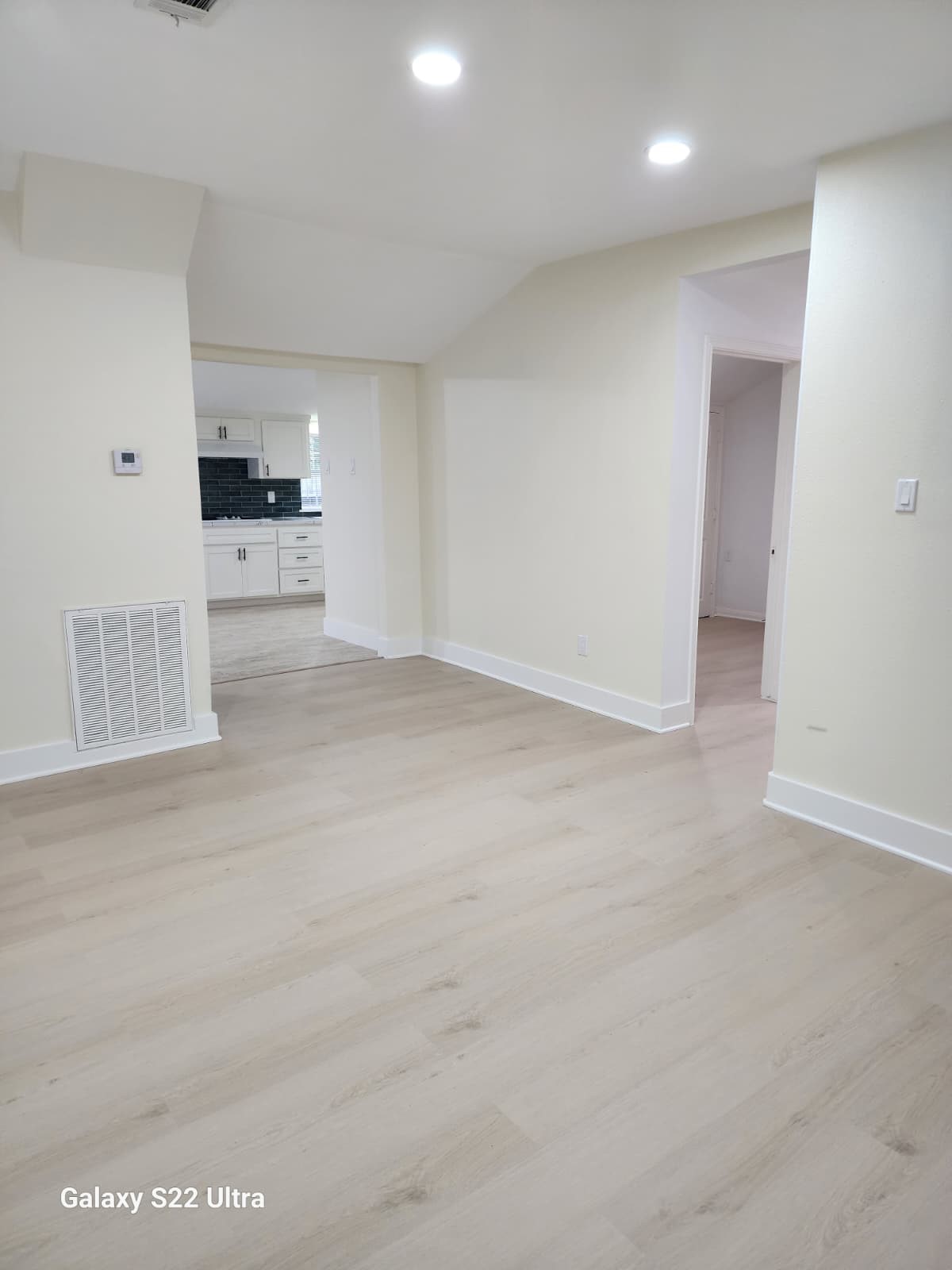 6239 Carver Road Property Photo 11