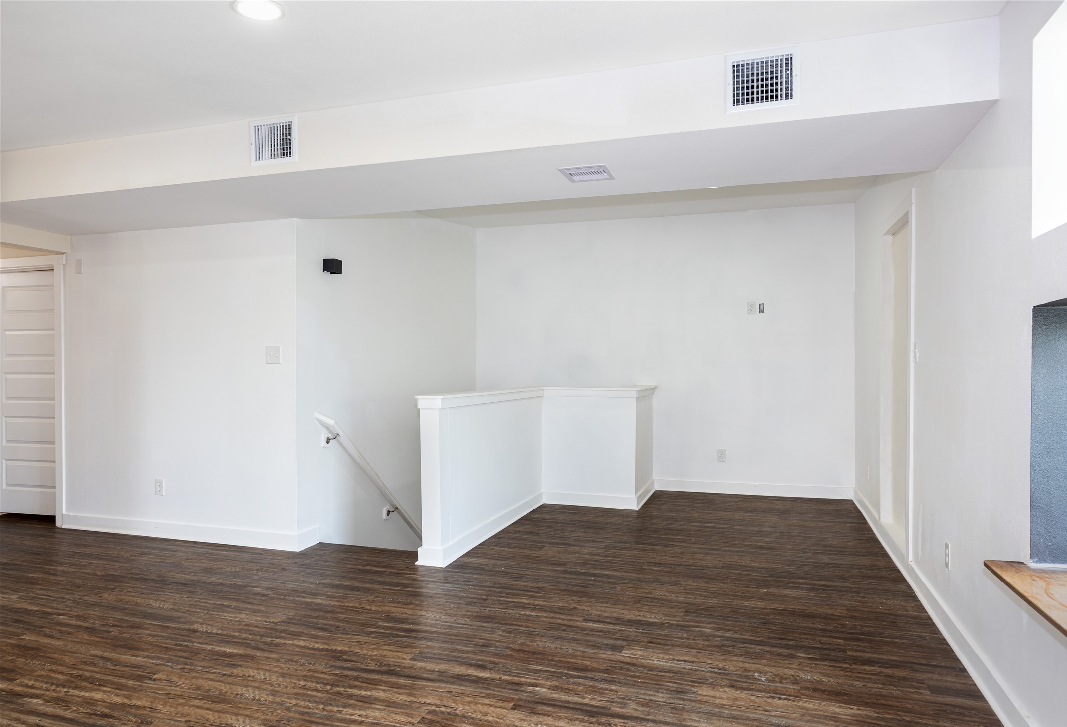 10930 Exeter Street B Property Photo 12