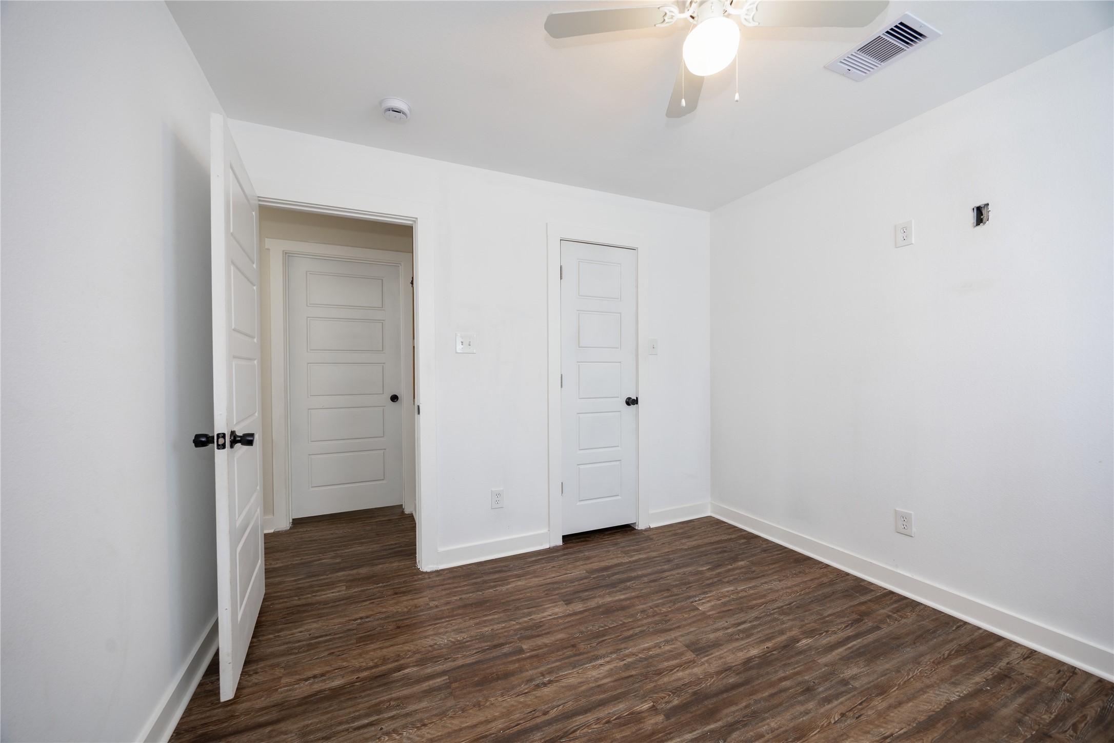 10930 Exeter Street B Property Photo 19