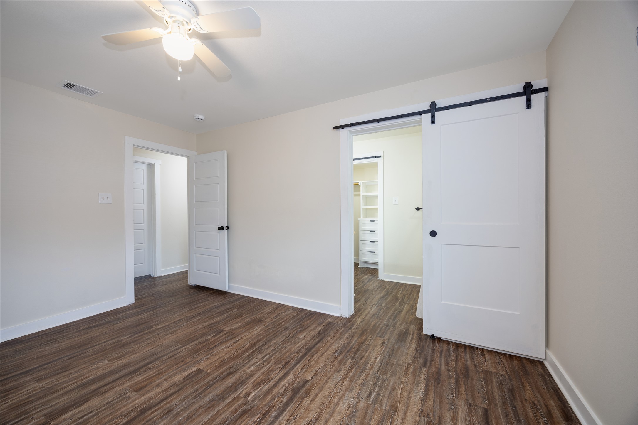 10930 Exeter Street B Property Photo 22