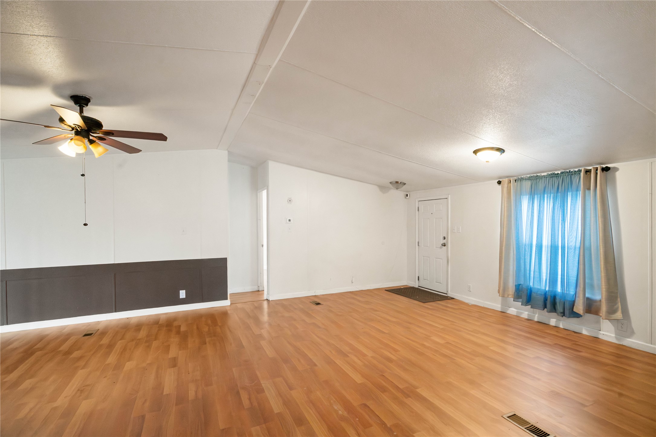 191 Aquarius Road Property Photo 10