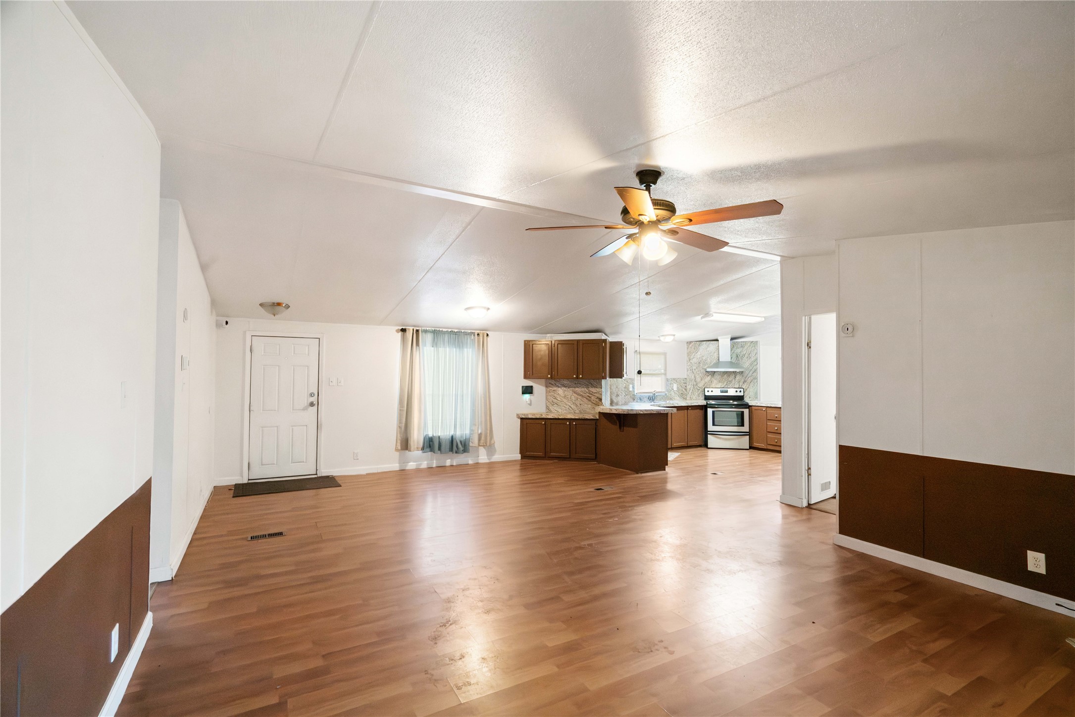 191 Aquarius Road Property Photo 11