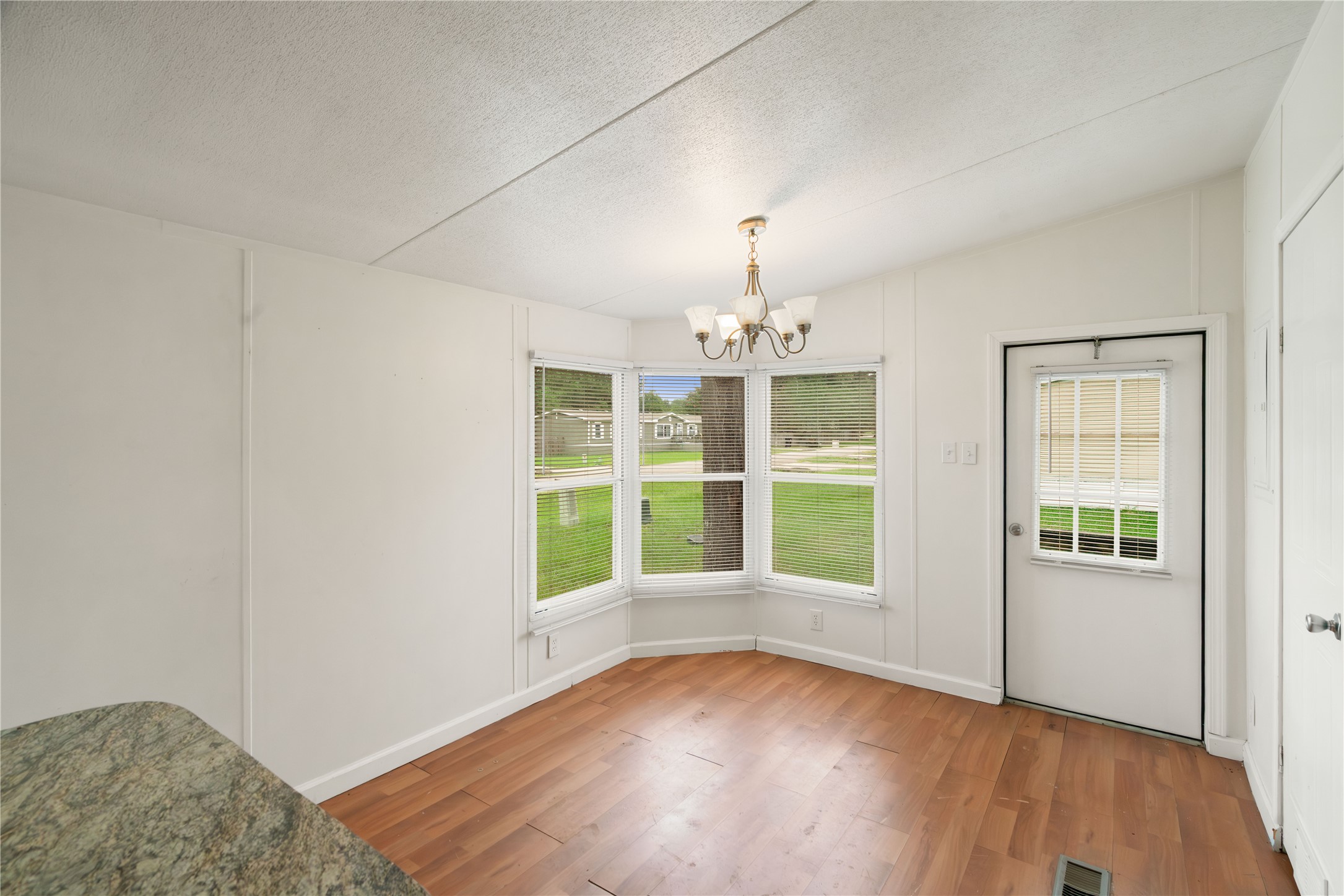 191 Aquarius Road Property Photo 17