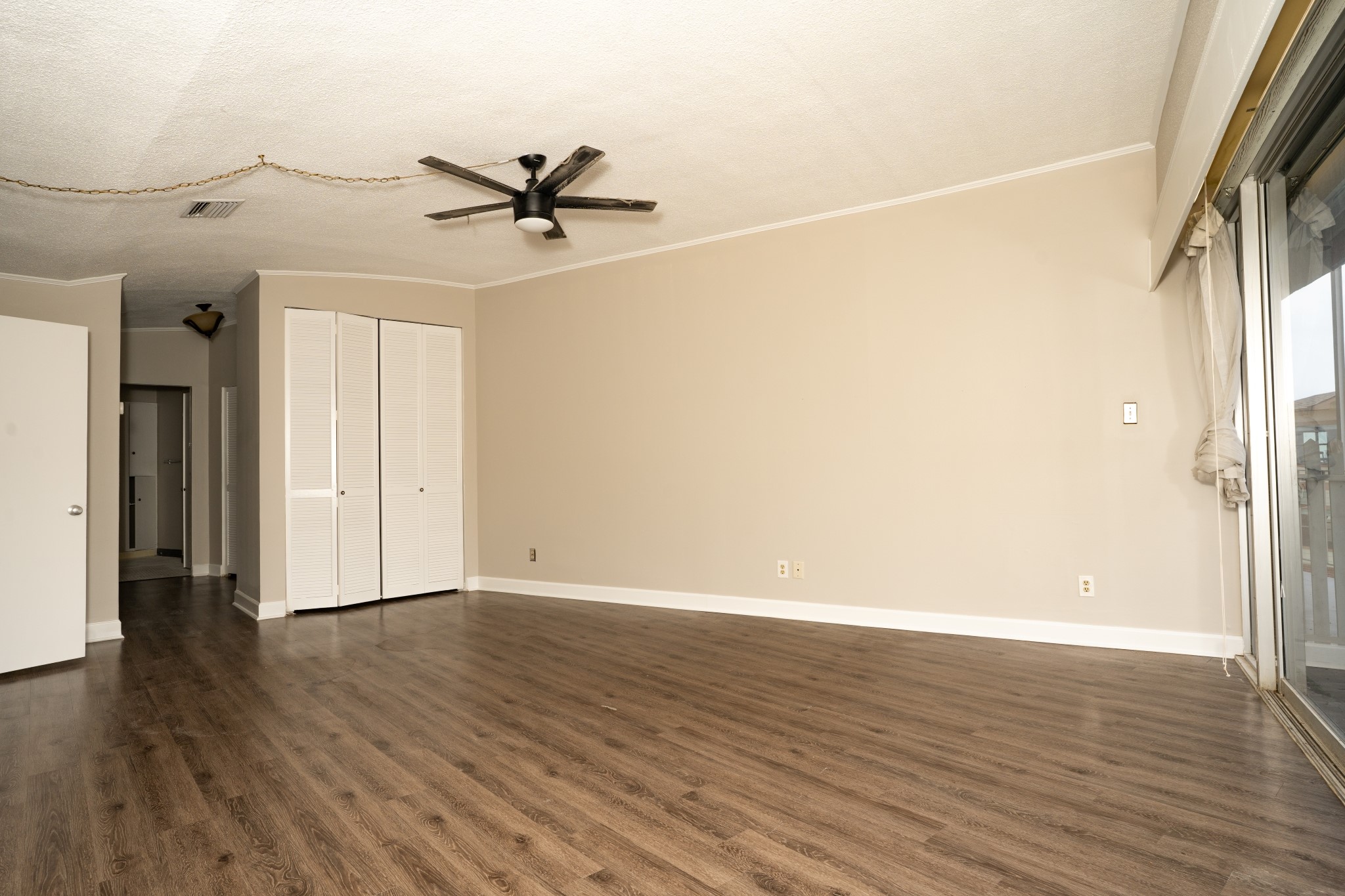 823 S Water Street 5f Property Photo 6