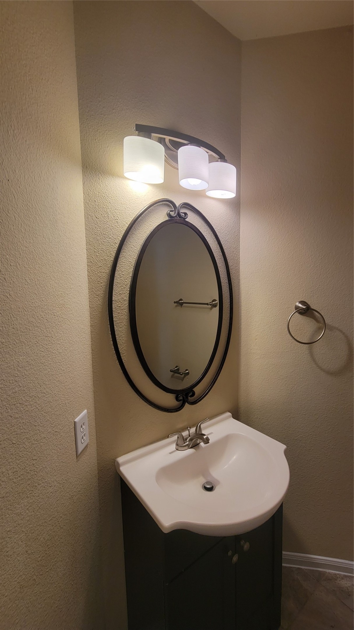 2502 Quiet Sage Lane Property Photo 19