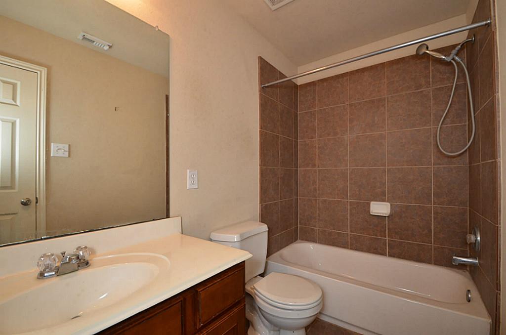 2502 Quiet Sage Lane Property Photo 32