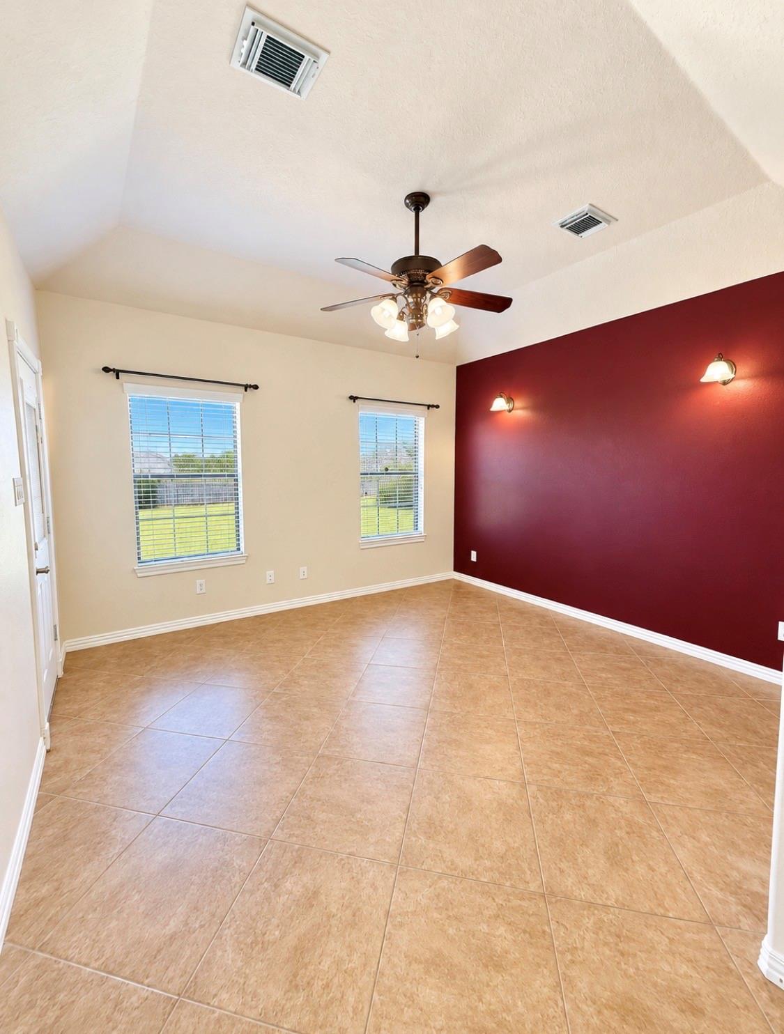 319 Pinedale Avenue Property Photo 12