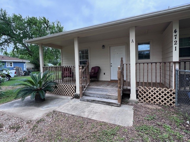 4721 9th Street A Property Photo 2