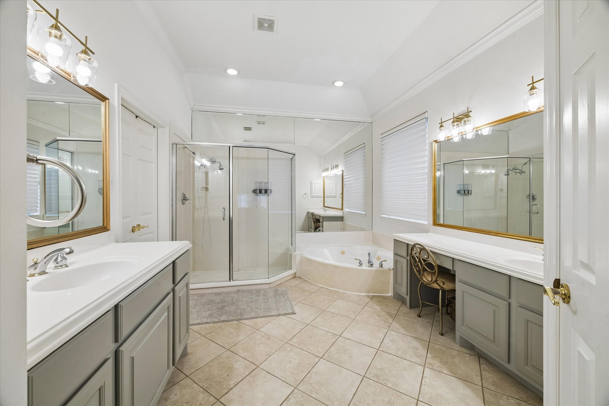 1507 Kennebeck Place Property Photo 13