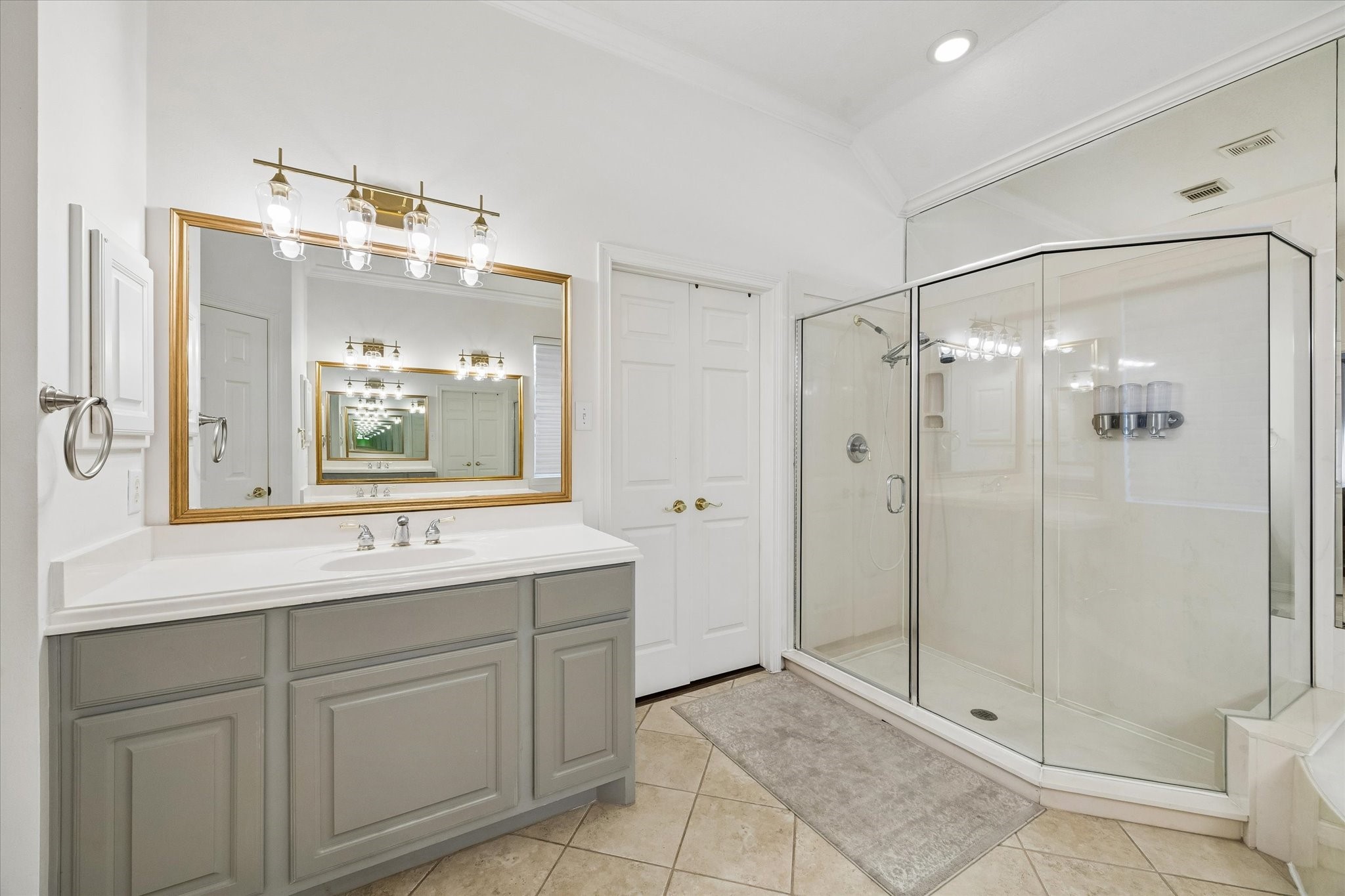 1507 Kennebeck Place Property Photo 15
