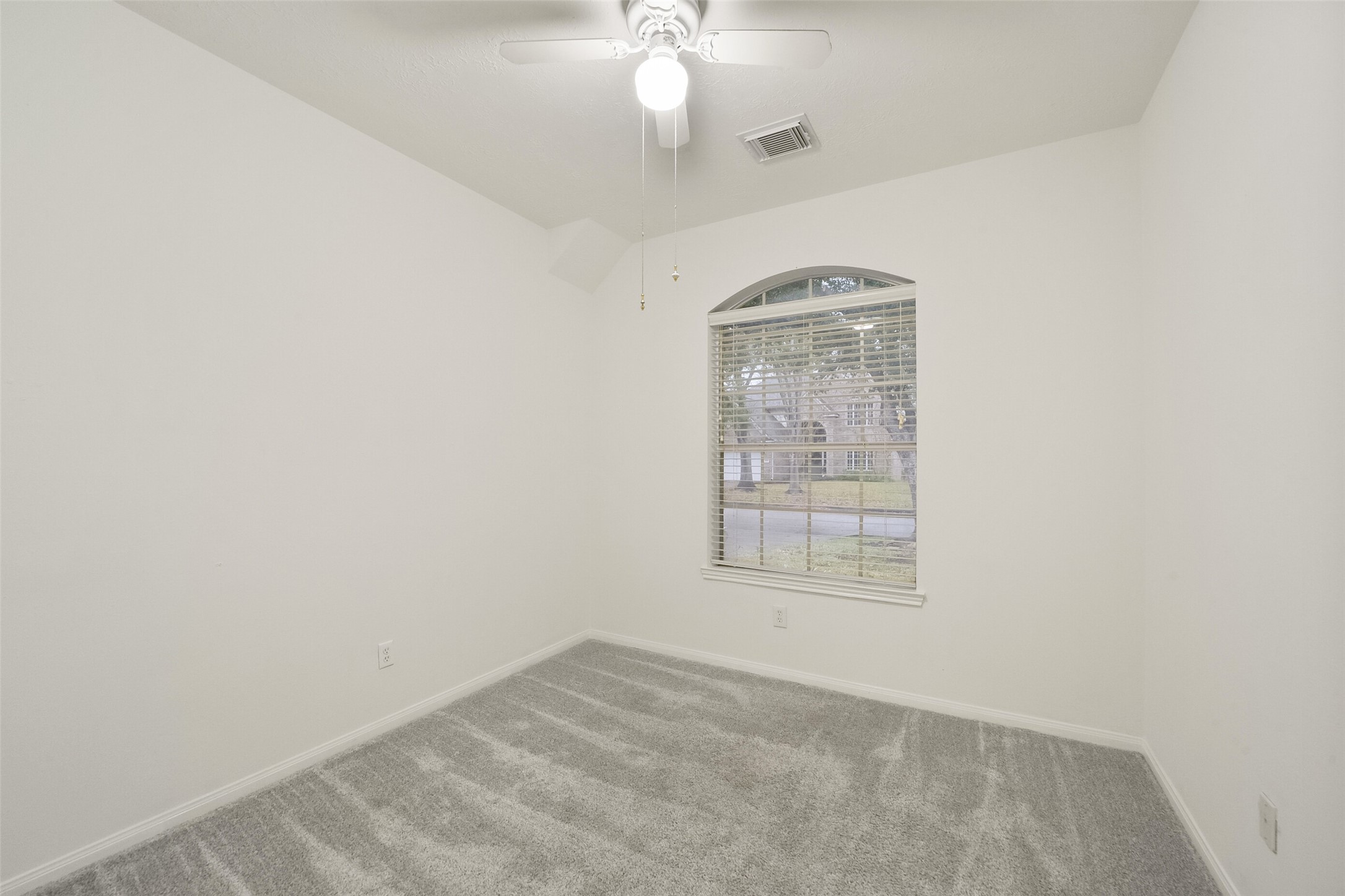 19215 Sarah Ann Court Property Photo 20