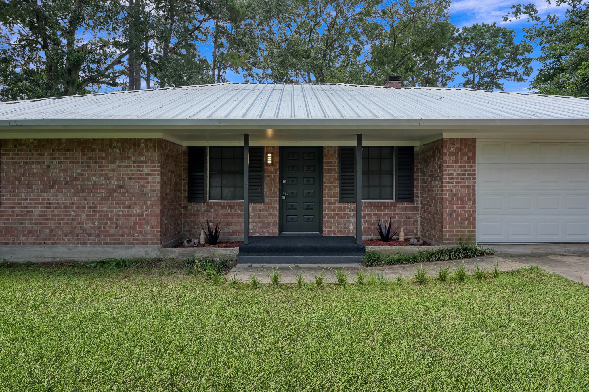 13544 Northshore Loop Property Photo 1