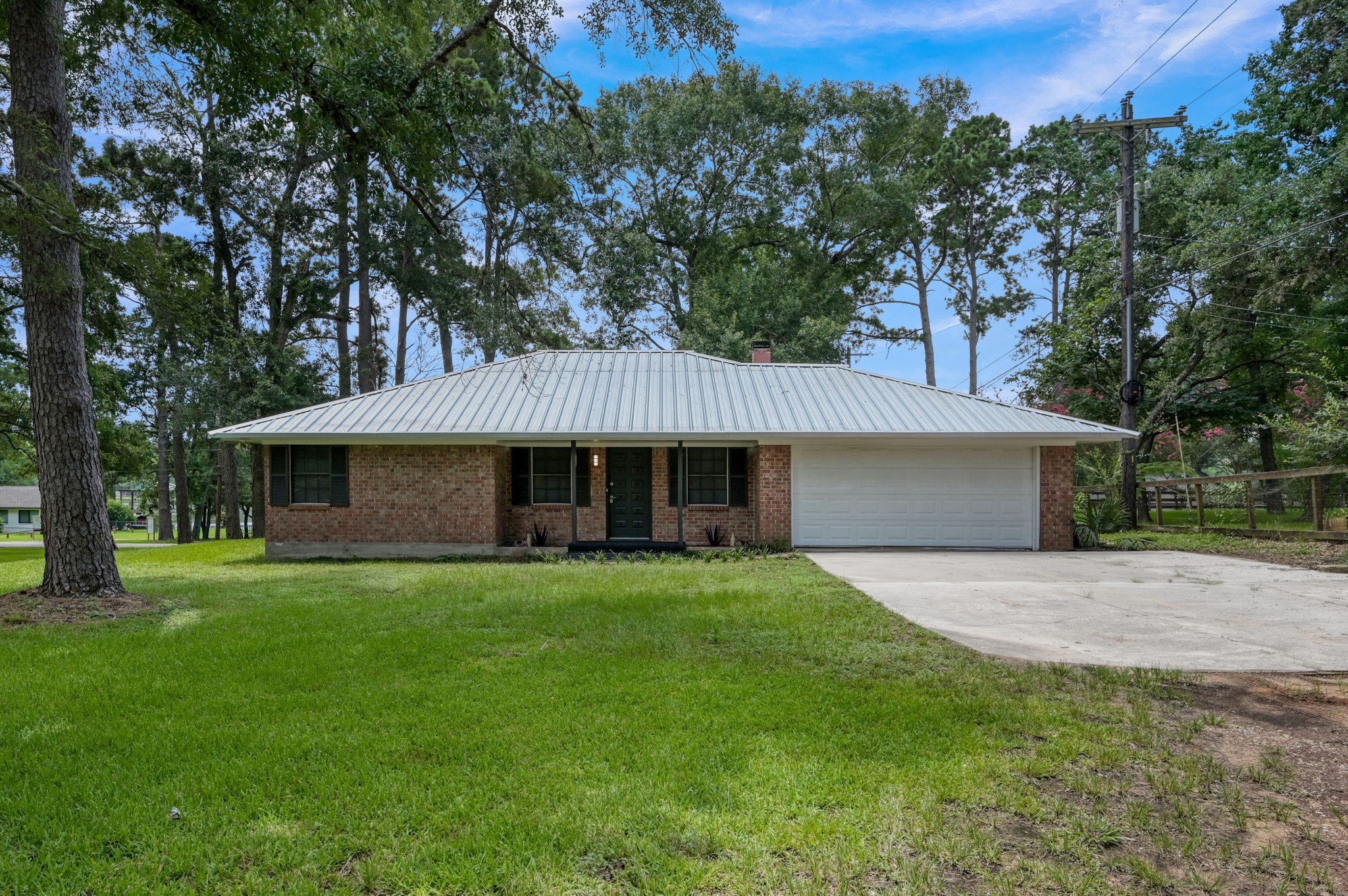 13544 Northshore Loop Property Photo 2
