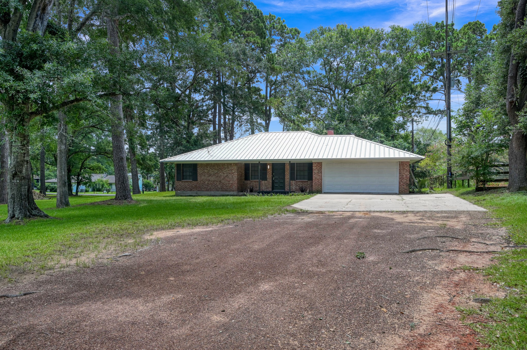 13544 Northshore Loop Property Photo 3