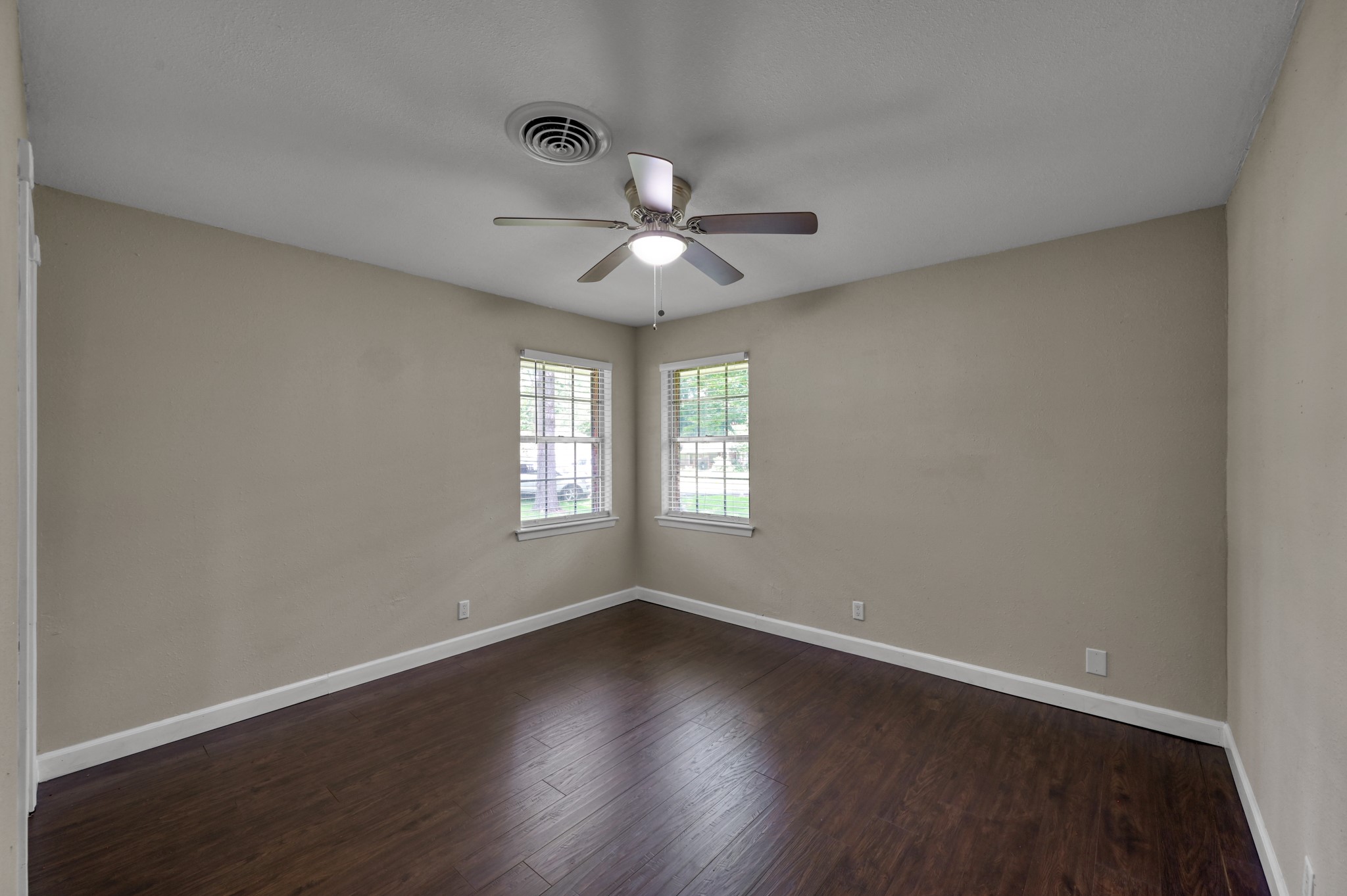13544 Northshore Loop Property Photo 21