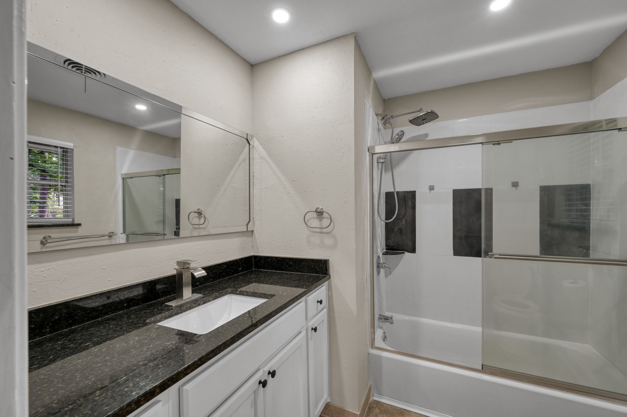 13544 Northshore Loop Property Photo 24