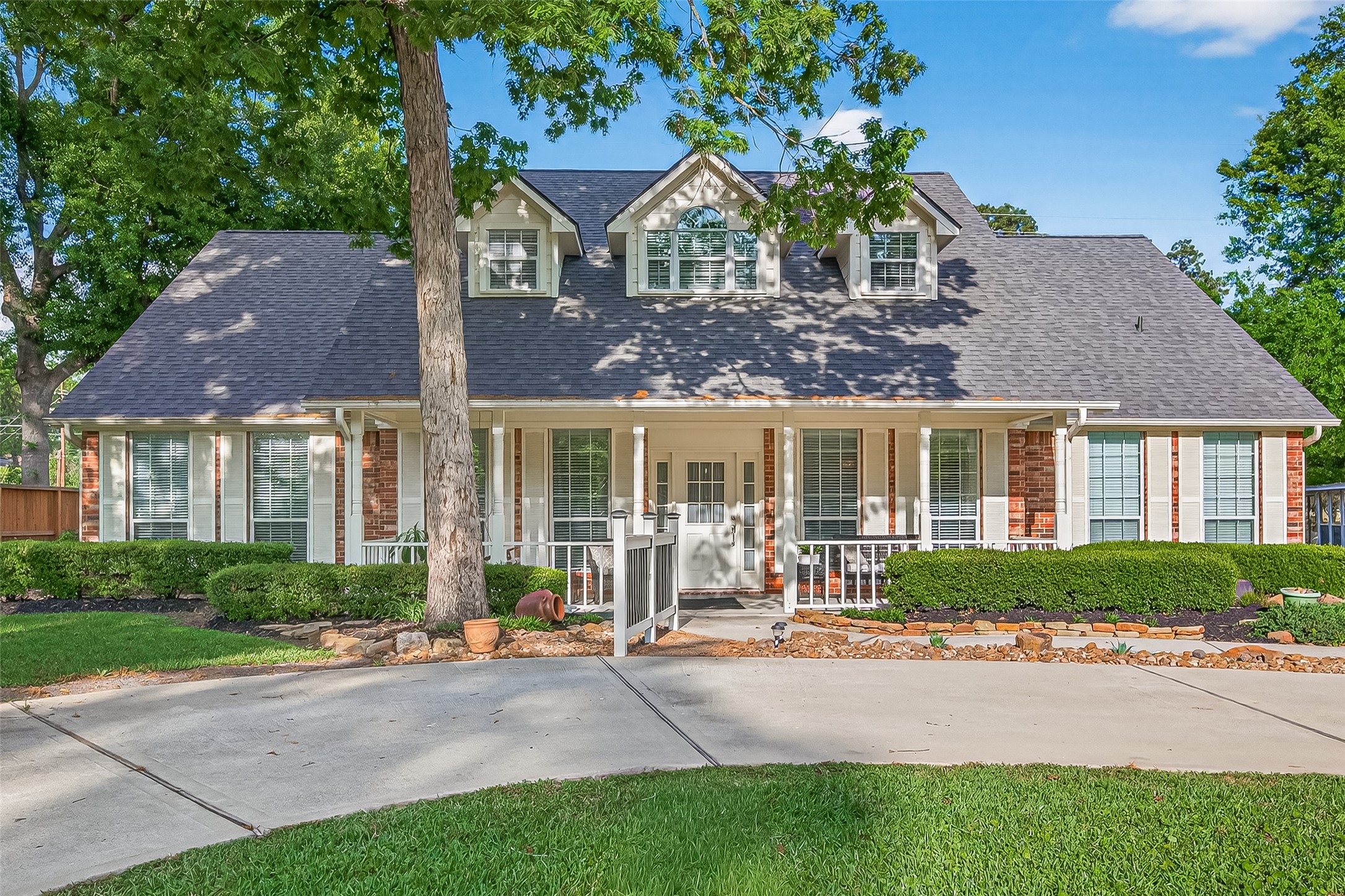 522 Beauregard Drive Property Photo 1