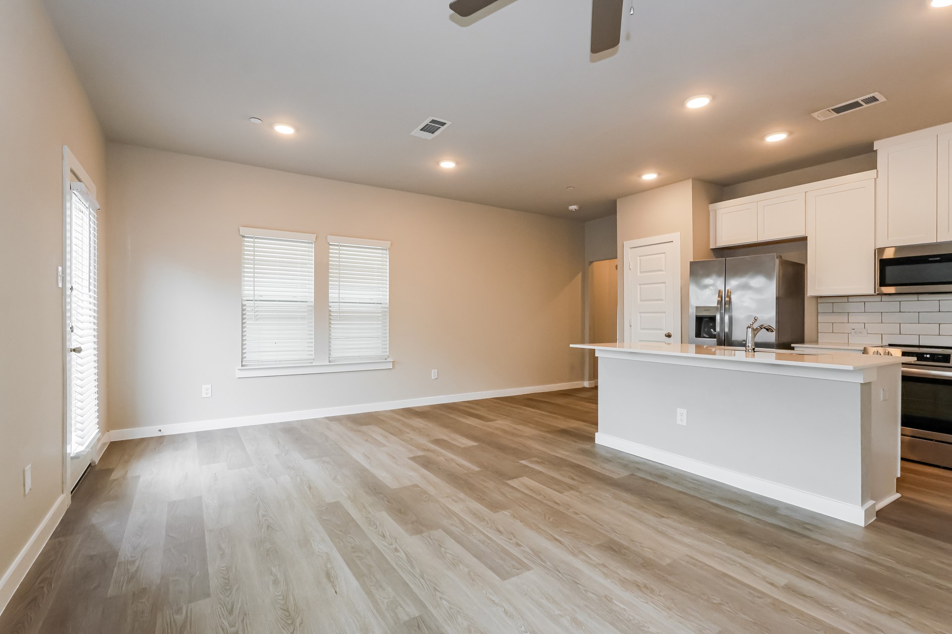 18342 W Centro Circle Property Photo 3