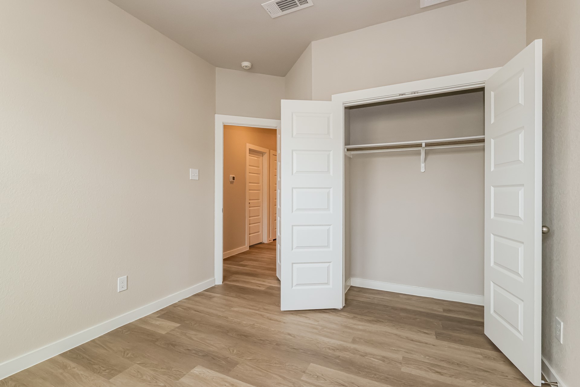 18342 W Centro Circle Property Photo 14