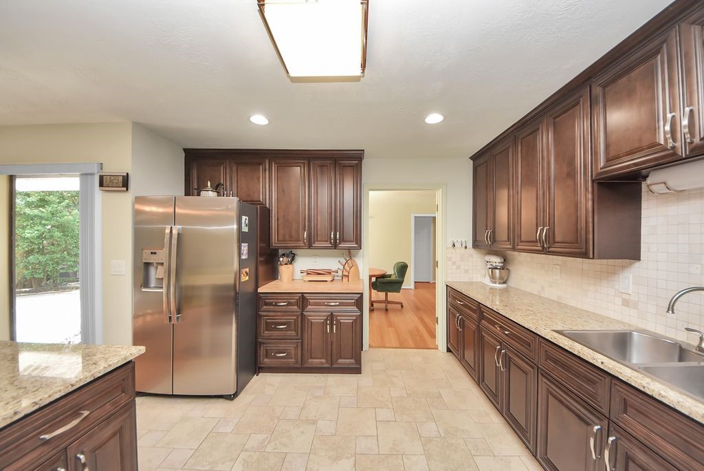 23 Indian Clover Drive Property Photo 12