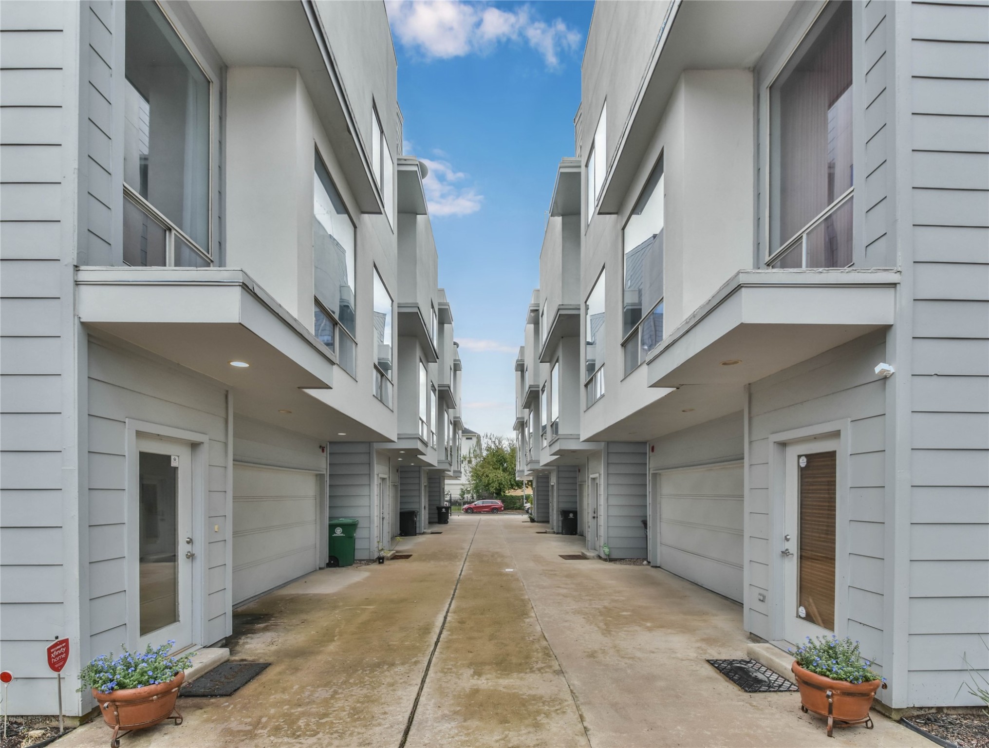 5710 Winsome Lane 8 Property Photo 2