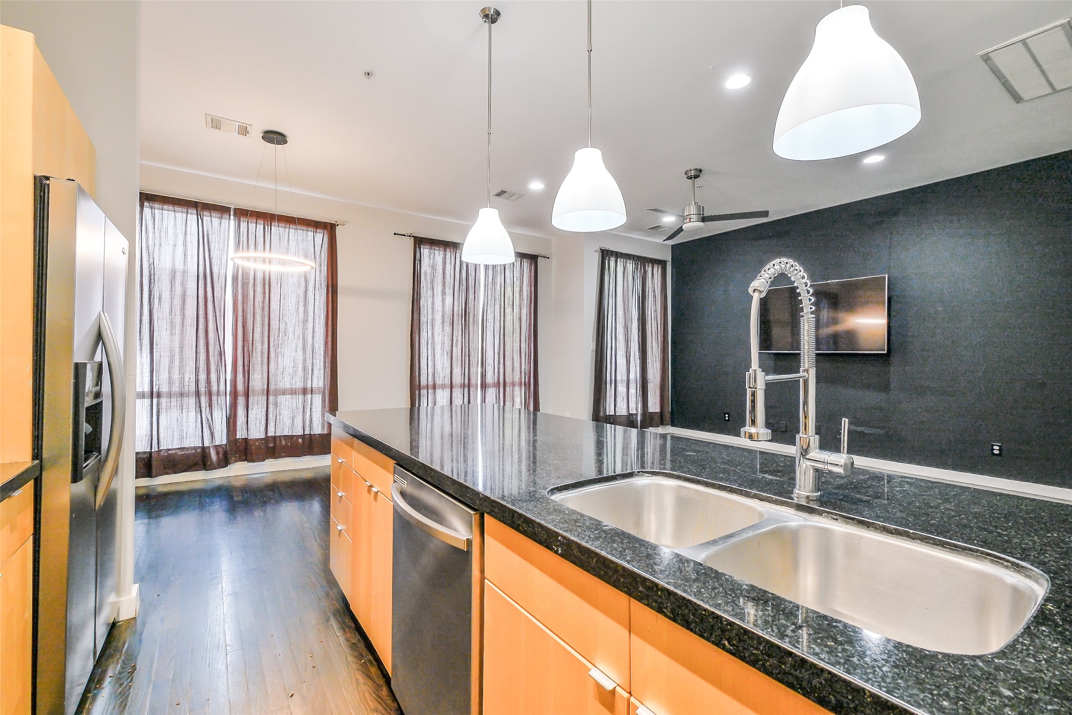 5710 Winsome Lane 8 Property Photo 14