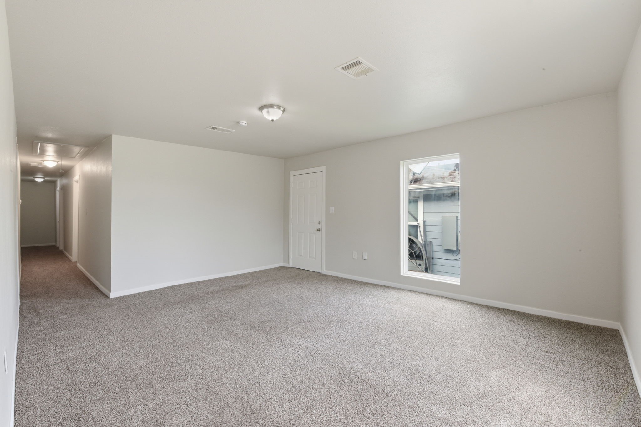 303 Gans Street B Property Photo 6